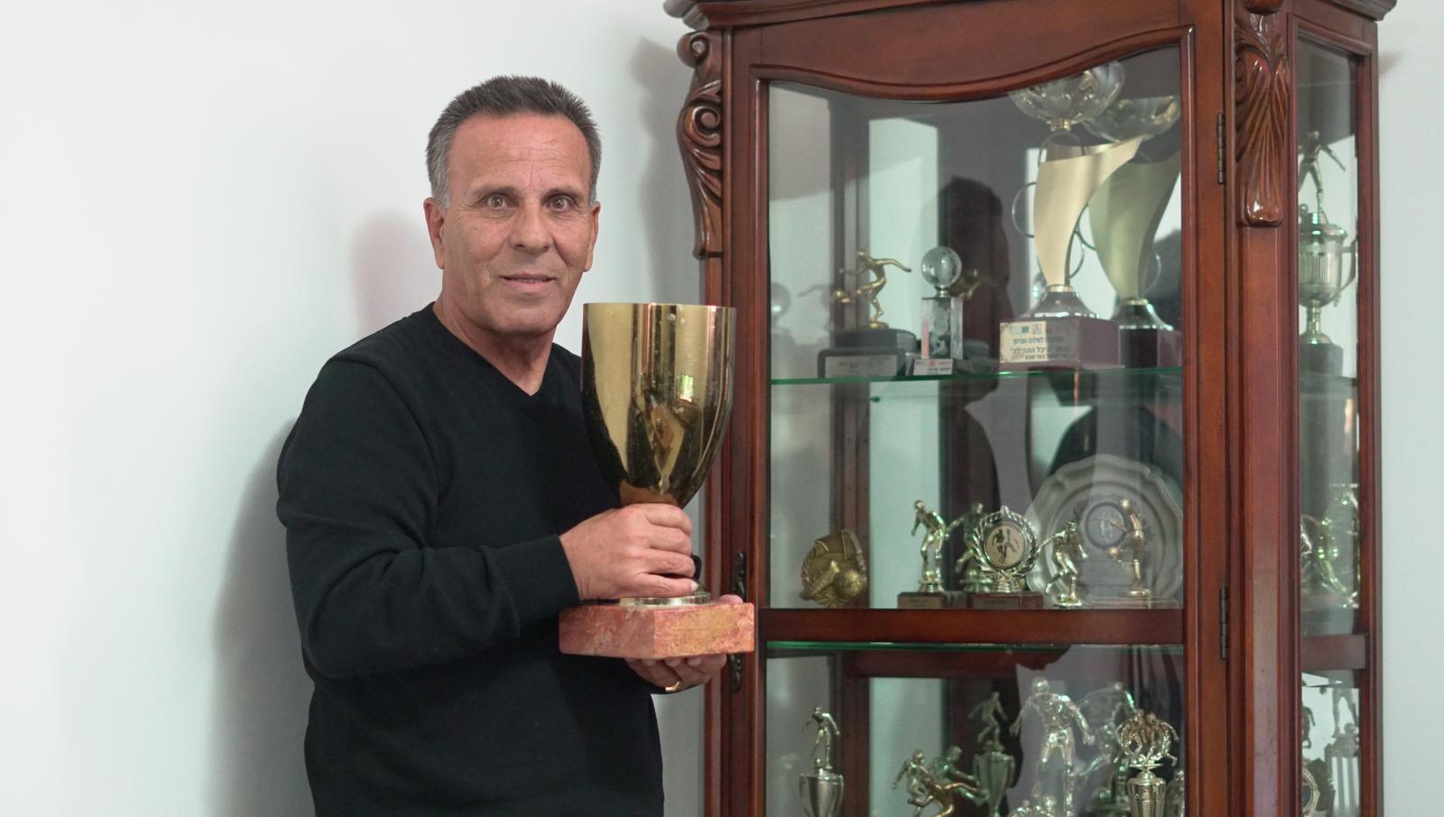 הכדורגל הישראלי פשט את הרגל (צילום: אייל מנקיטה)